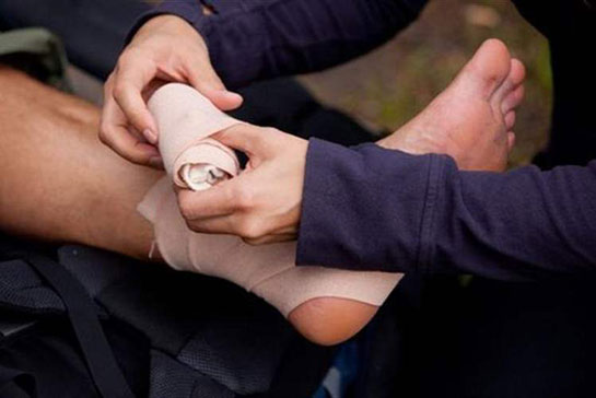 Diz Kapağı ve Ayak Bileği Ağrısı Belirtileri